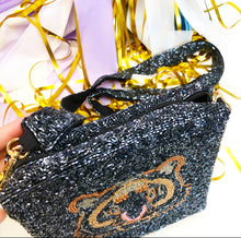 Load image into Gallery viewer, Black Tiger Beaded Purse
