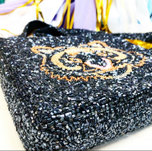 Load image into Gallery viewer, Black Tiger Beaded Purse

